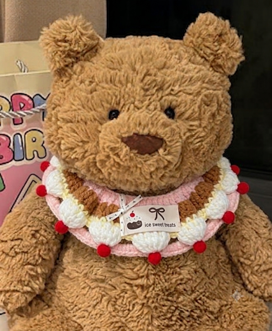 Medium / LargeBartholomew bear outfit-Pink cream cupcake bib set